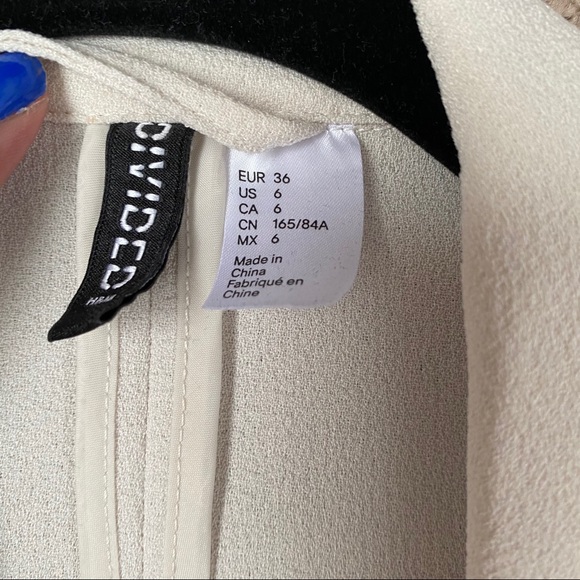 H&M Divided Blazer - Picture 2 of 5